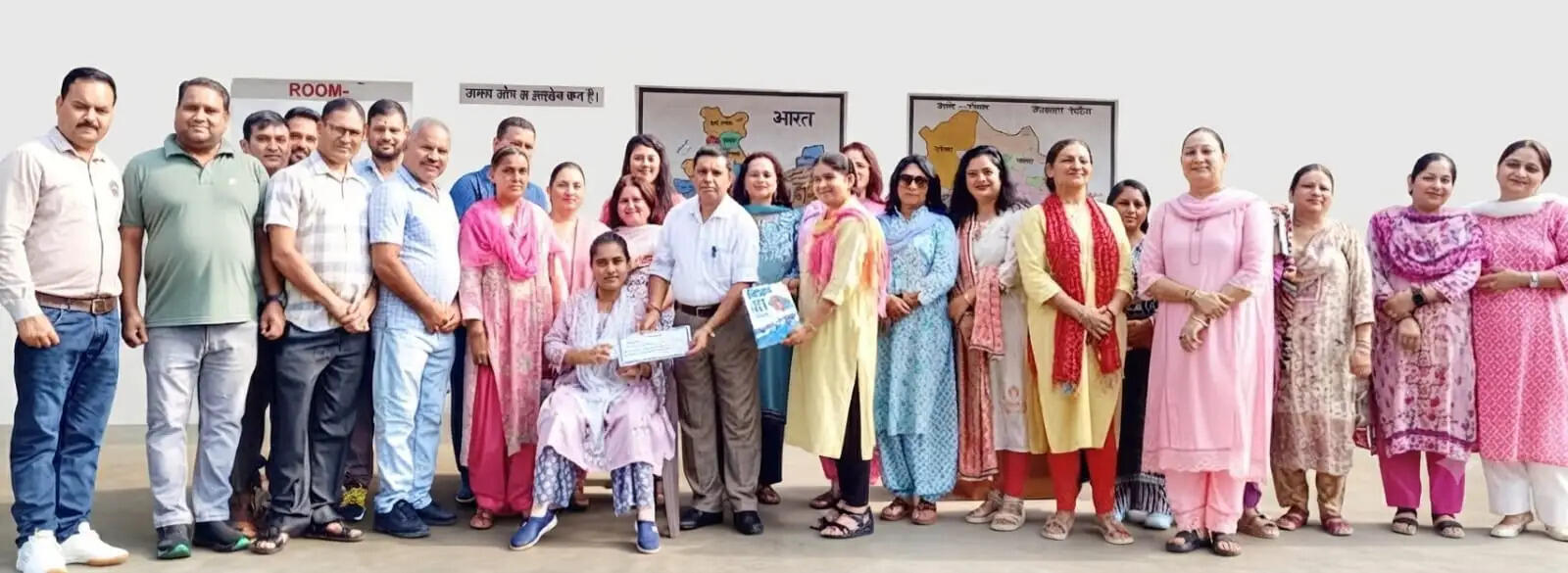 दिव्यांगता को मात देकर पलक ने रचा सफलता का नया इतिहास