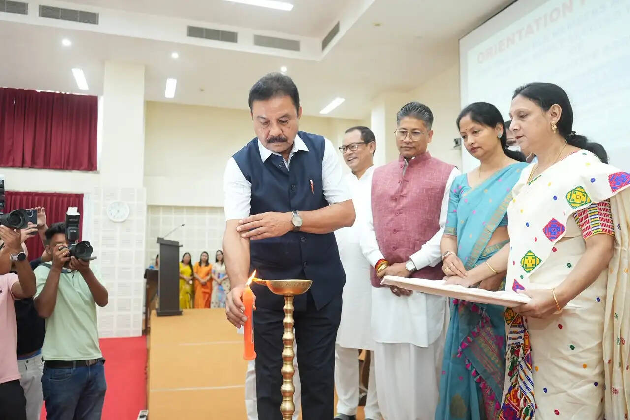 नवनिर्वाचित विधायकों के लिए दो दिवसीय ओरिएंटेशन कार्यक्रम का शुभारंभ