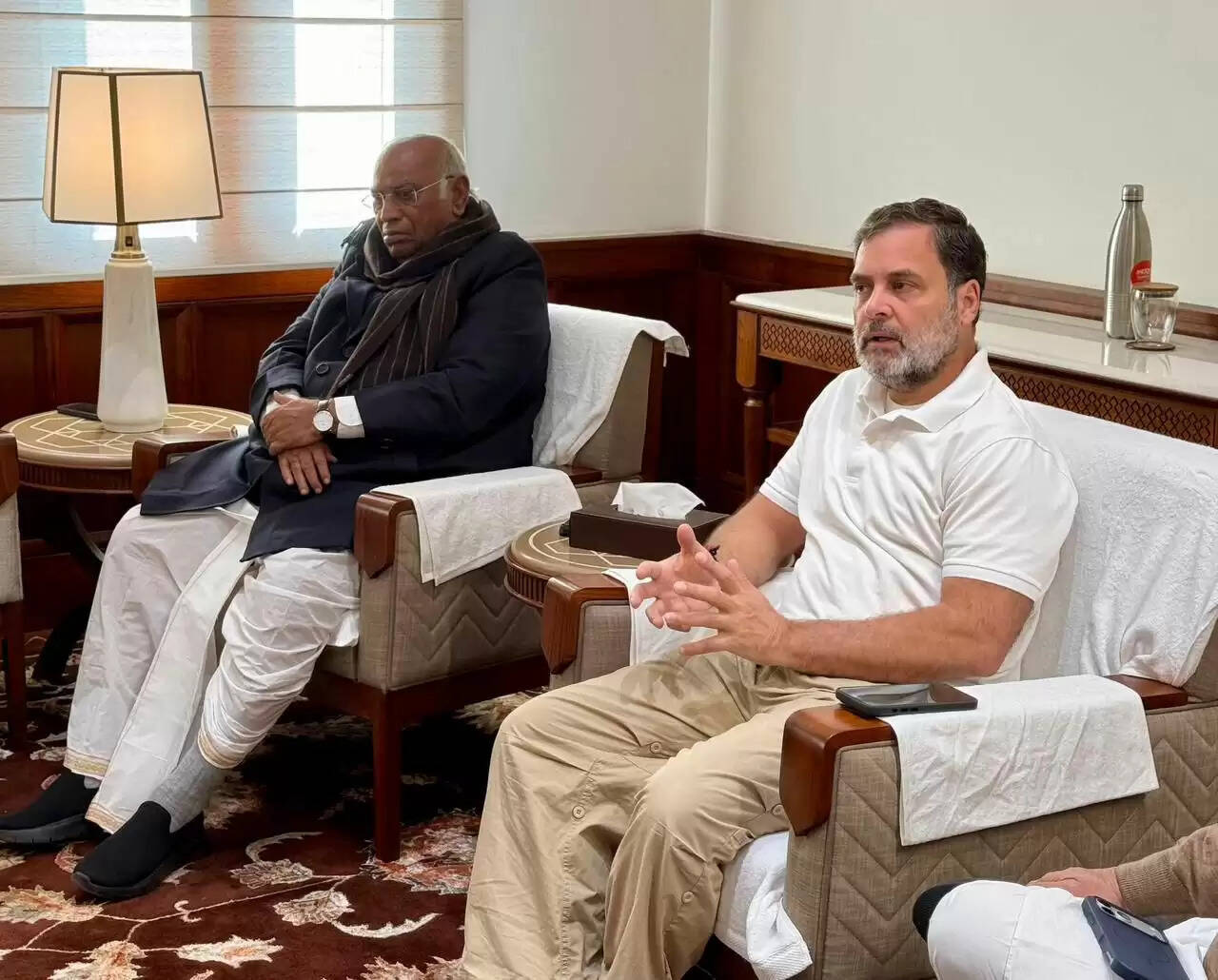 कांग्रेस ने उदय भानु चिब की गिरफ्तारी की निंदा की