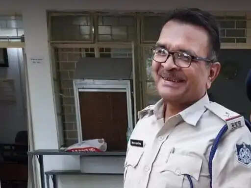 शहडोल:&nbsp;सरकारी आवास में मिला एएसआई का शव,&nbsp;ड्यूटी पर नहीं पहुंचे तो पुलिसकर्मी पहुंचे घर