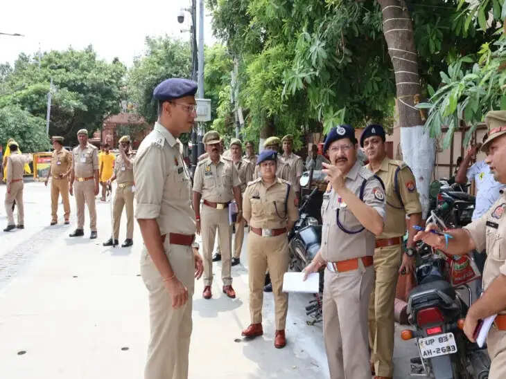 जन्माष्टमी और मुख्यमंत्री योगी की सुरक्षा में लगे 1500 पुलिसकर्मी