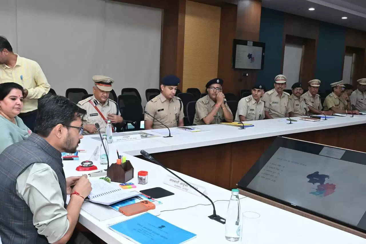 कमजोर प्रदर्शन पर आबकारी अधिकारियों पर होगी कार्रवाई: आयुक्त