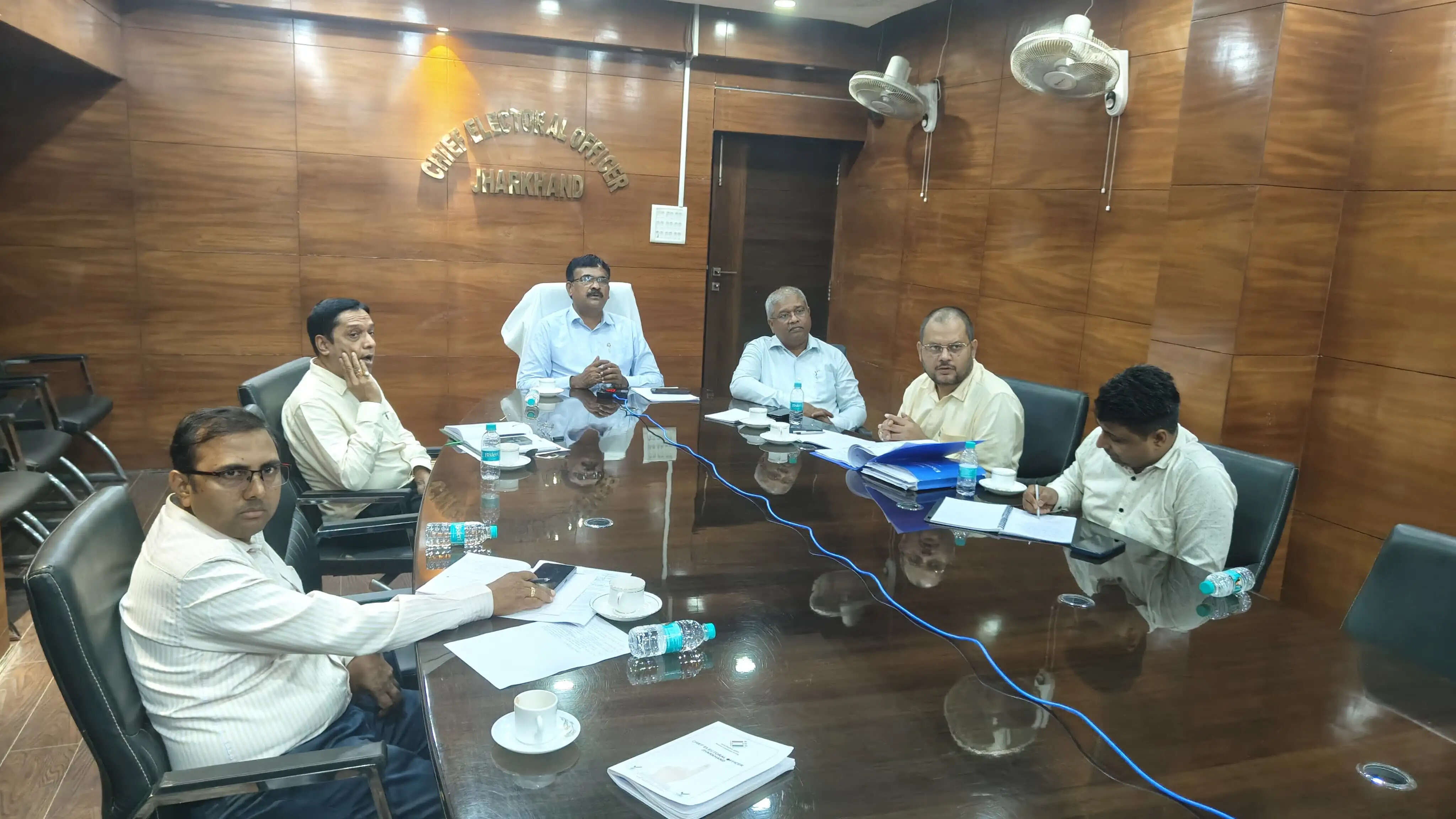 मतदान केंद्रों पर 10 अक्टूबर को लगेगा मेगा हेल्प डेस्क, 12-16 तक विशेष अभियान