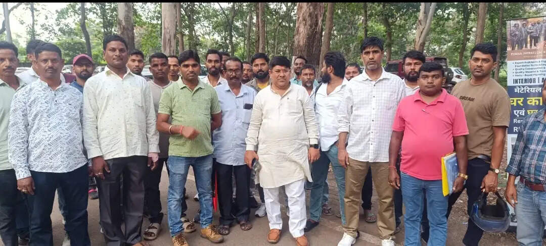 जेबीवीएनएल में मानव दिवस कर्मियों को बहाली में प्राथमिकता देने की मांग