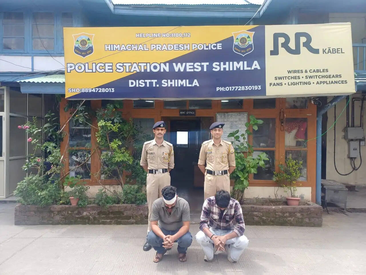एचआरटीसी दिल्ली-शिमला वोल्वो बस के चालक से मारपीट, स्कॉर्पियो सवार दो आरोपी गिरफ्तार