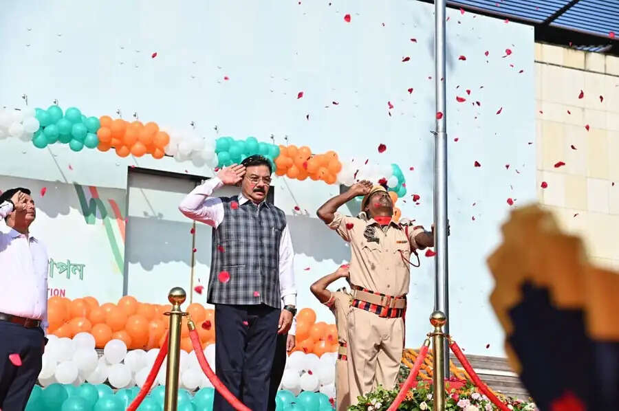 असम विधानसभा सचिवालय में 80वां स्वतंत्रता दिवस समारोह