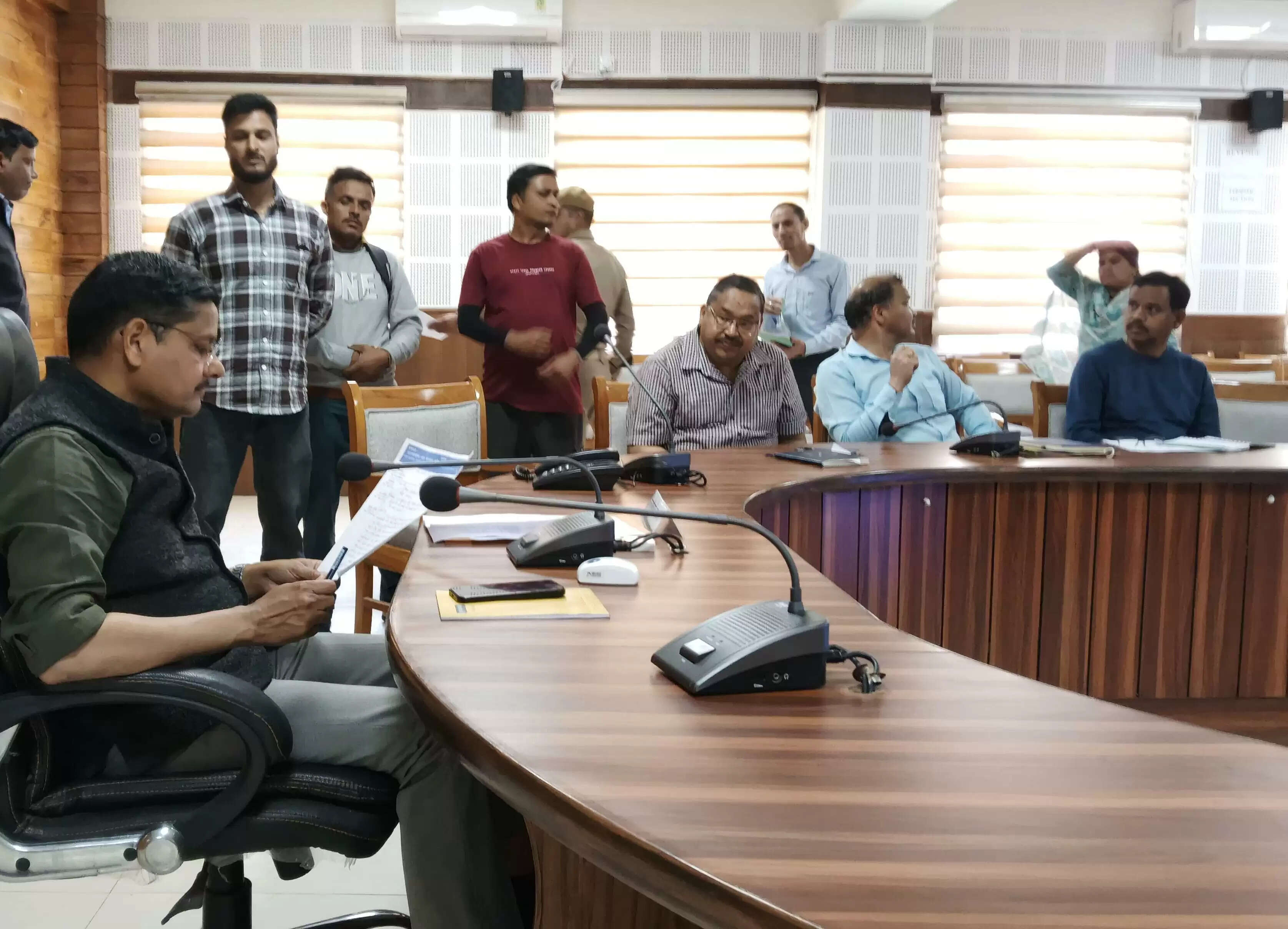 जनता मिलन कार्यक्रम में 10 शिकायतों पर सुनवाई