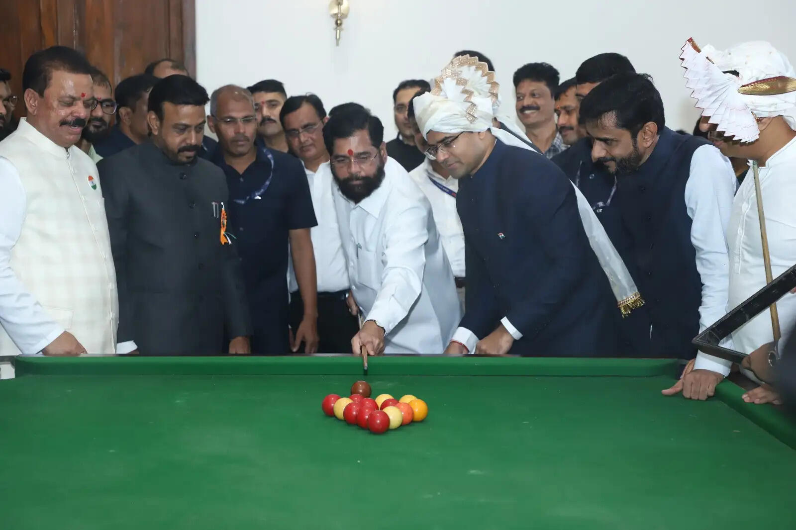 सदी पूर्व अधिकारी क्लब का काया कल्प, डीसीएम शिन्दे ने किया शुभारंभ