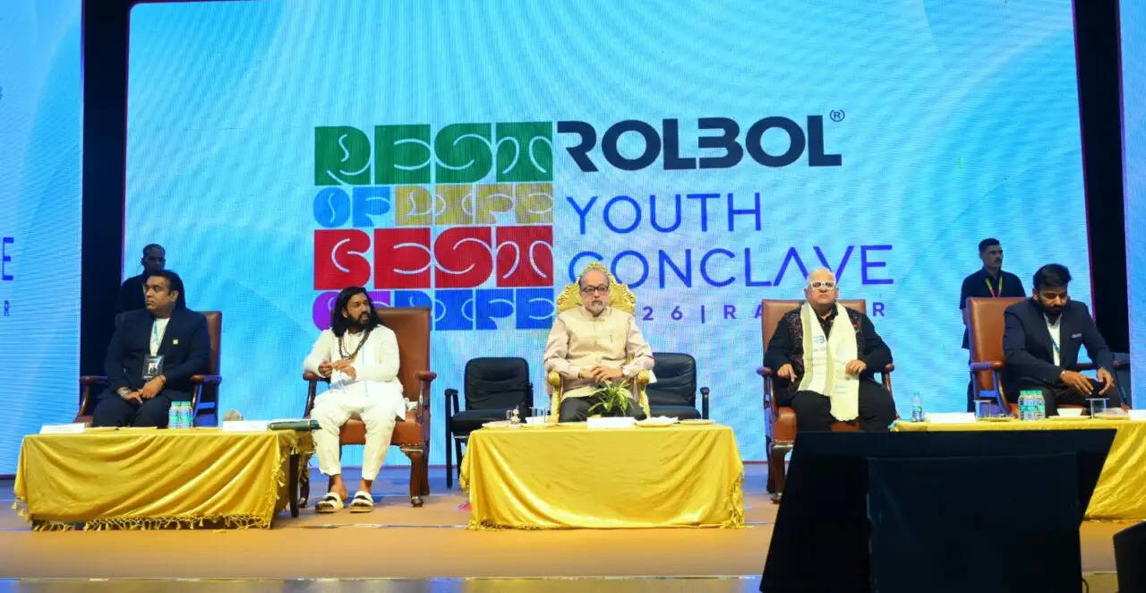 सकारात्मक सोच, मानवीय मूल्य और नवाचार से ही जीवन में आगे बढ़ने का मार्ग प्रशस्त होता है : राज्यपाल डेका