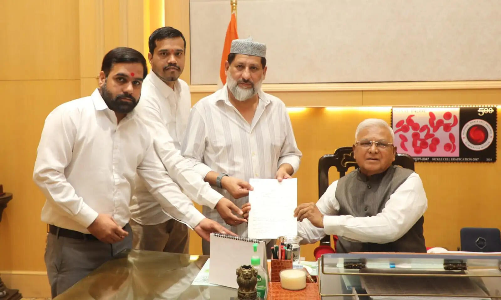 भोपाल&nbsp;के&nbsp;बरकतउल्ला विश्वविद्यालय का नाम बदलने का विरोध तेज, विधायक आरिफ मसूद ने राज्यपाल को सौंपा ज्ञापन