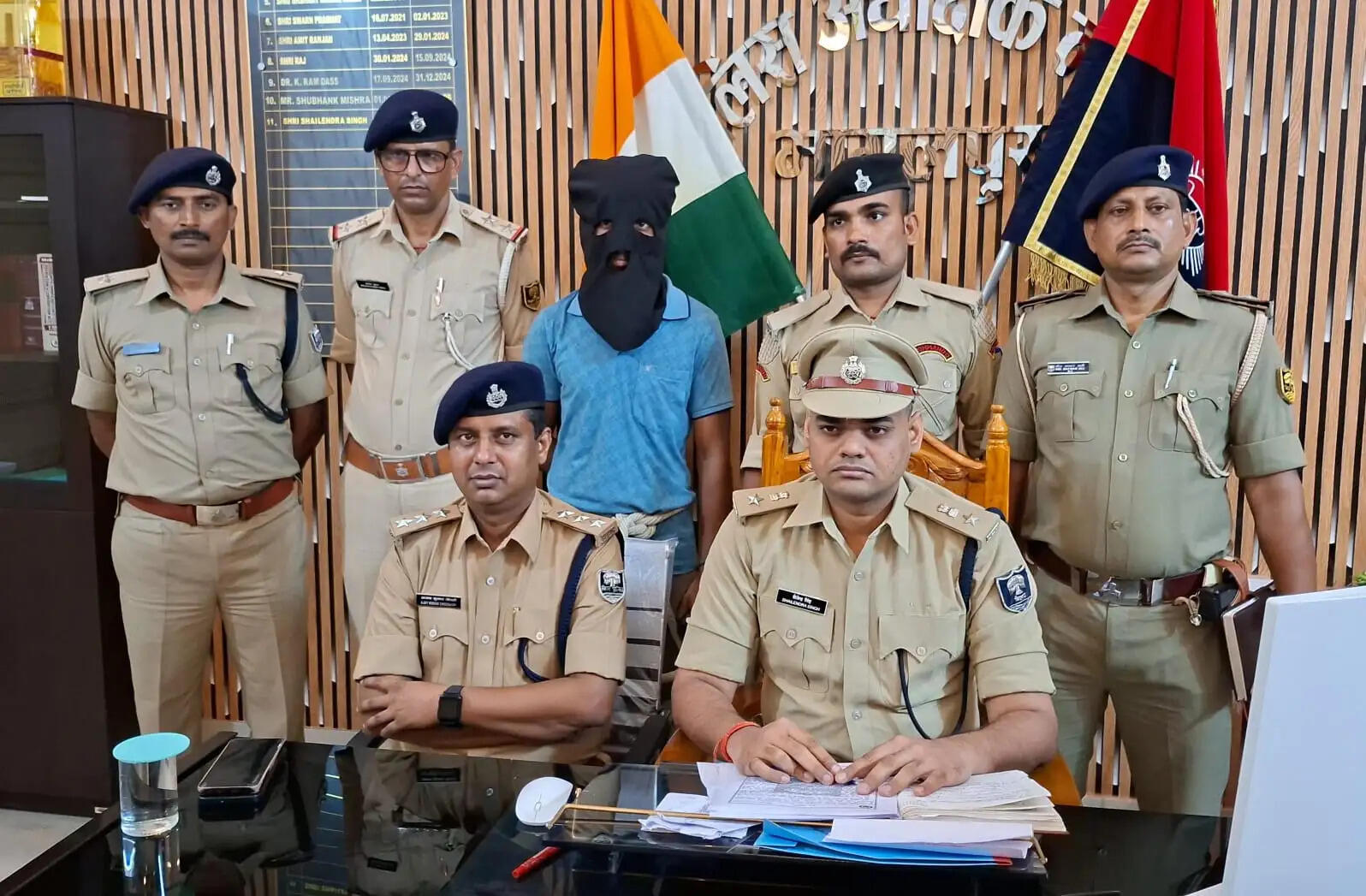 सांसद कार्यालय में चोरी का खुलासा, 48 घंटे में आरोपी गिरफ्तार, सरकारी पिस्टल और गोलियां बरामद