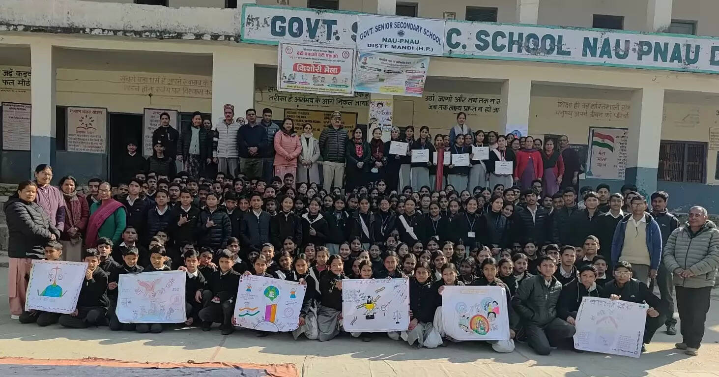 बेटी बचाओ बेटी पढ़ाओं अभियान के अंतर्गत नाउ में किशोरी मेले का आयोजन