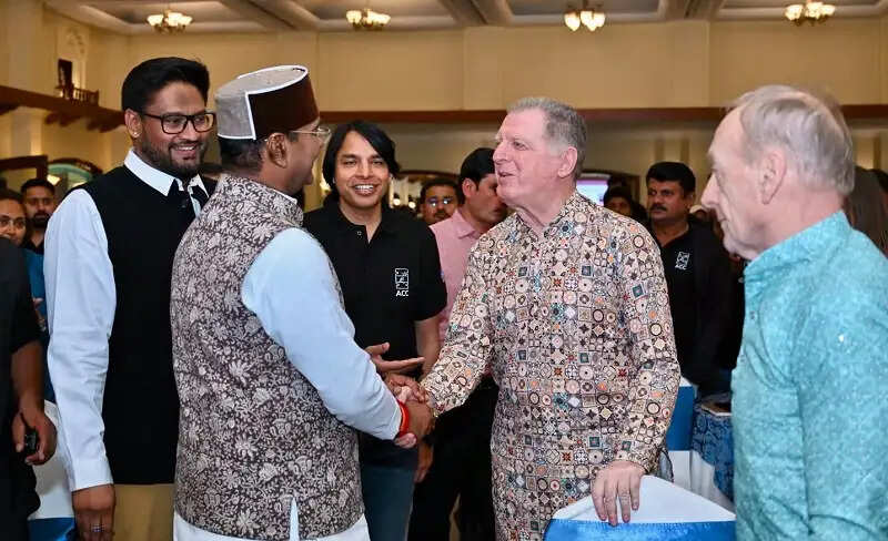 विश्वस्तरीय खिलाड़ी तैयार करने के साथ विश्वस्तरीय कोच भी करने होंगे तैयार: खेल मंत्री सारंग