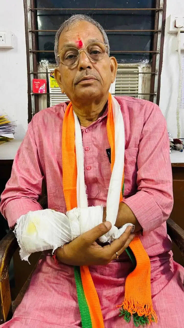 मेदिनीपुर में भाजपा प्रत्याशी पर हमले से तनाव, कई समर्थक घायल