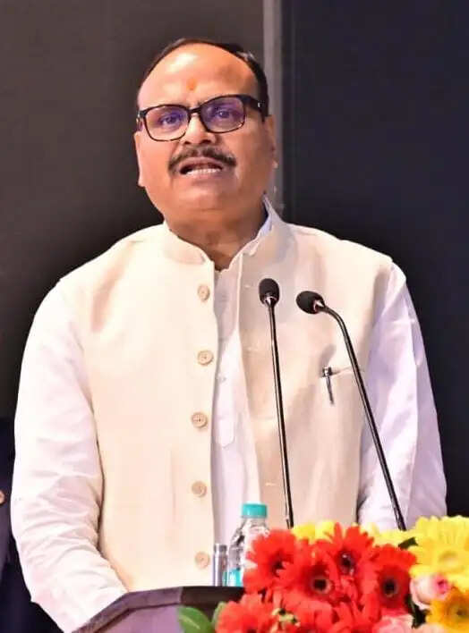 बेटी बचाओ, बेटी पढ़ाओ, सर्वाइकल कैंसर से बचाओ : ब्रजेश पाठक