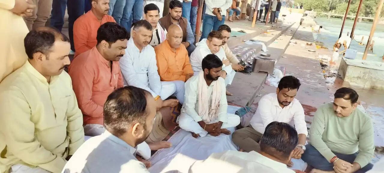 संघ के वरिष्ठ प्रचारक स्नेहपाल की अस्थियां गंगा में विसर्जित