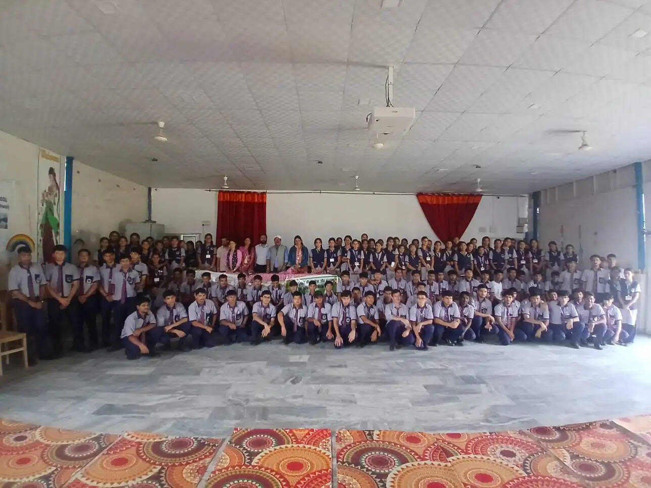 बाल सुरक्षा को लेकर विद्यार्थियों को किया जागरूक