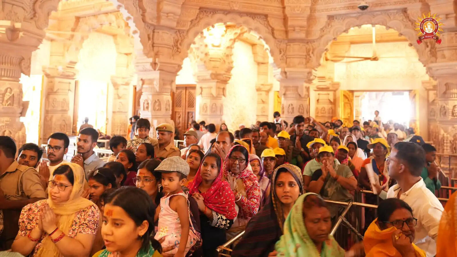 चाय बागानों के श्रमिक तीर्थाटन पर, पहले पहुंचे अयोध्या