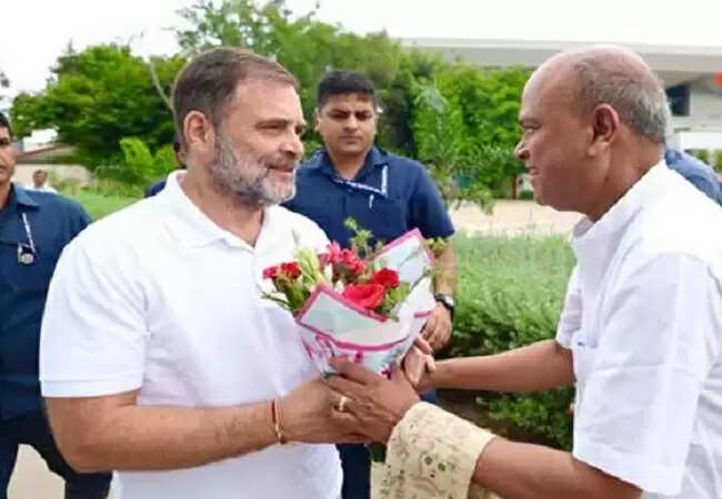 बिहार बंद में शामिल होने कांग्रेस नेता राहुल गांधी पटना पहुंचे