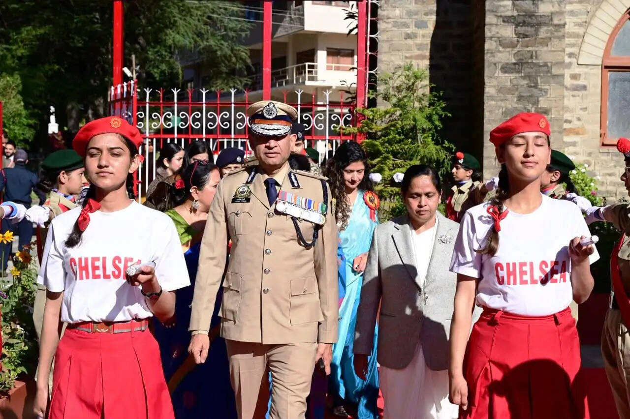 बच्चों को चिट्टे से बचाने के लिए घर और स्कूल में खुलकर बातचीत जरूरी: डीजीपी अशोक तिवारी