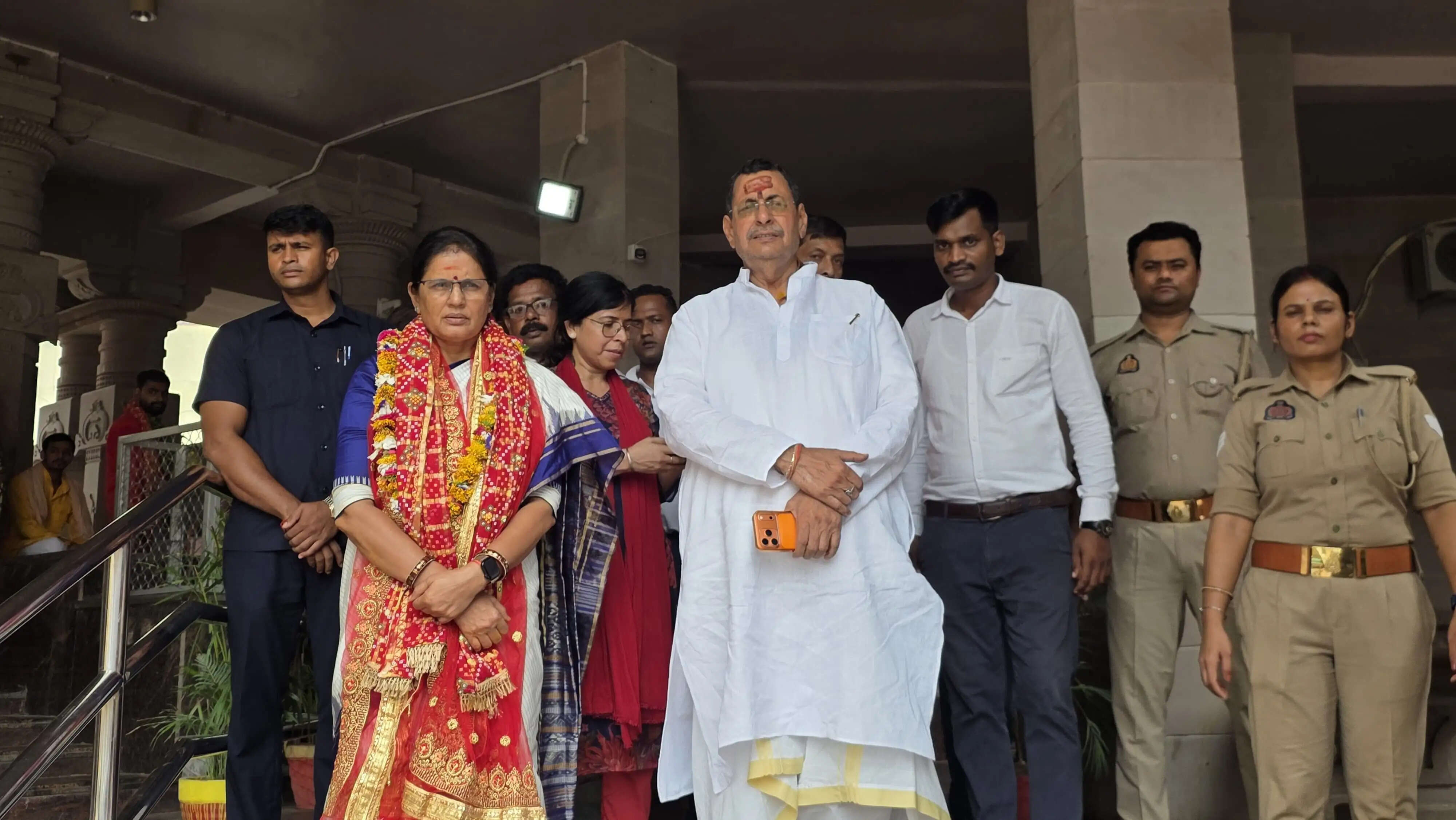 मां विंध्यवासिनी के दरबार पहुंचीं ओडिशा की उपमुख्यमंत्री, विधि-विधान से किया दर्शन-पूजन