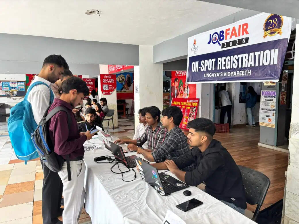 फरीदाबाद : लिंग्याज विद्यापीठ के मेगा जॉब फेयर में 872 युवाओं को मिला रोजगार