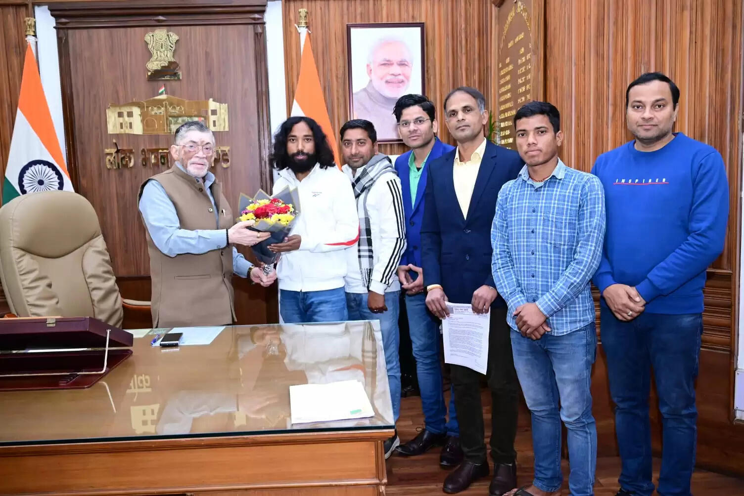 राज्‍यपाल से मिलकर जेपीएससी के विज्ञापन की खामियां दूर करने का किया आग्रह