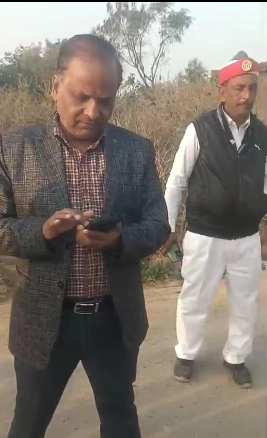 औरैया : अवैध खनन व ओवरलोड 4 डंपरों पर एसडीएम ने लगाया 2.5 लाख जुर्माना, 3 वाहन सीज