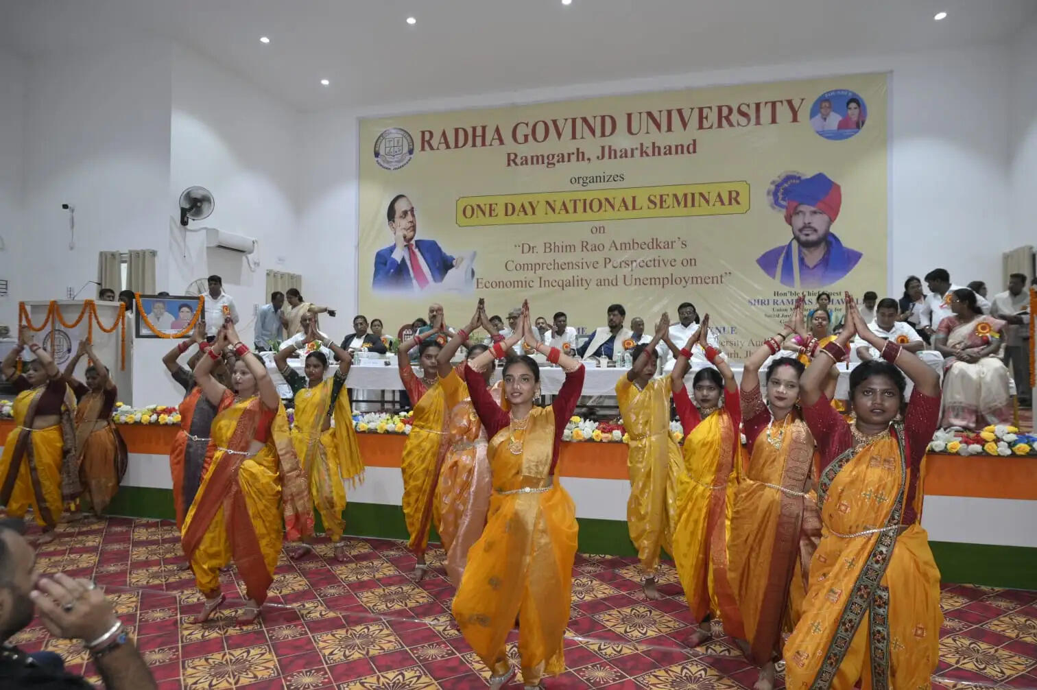 बाबा साहेब का जीवन युवाओं के लिए संघर्ष, शिक्षा और आत्मसम्मान की प्रेरणा : अठावले