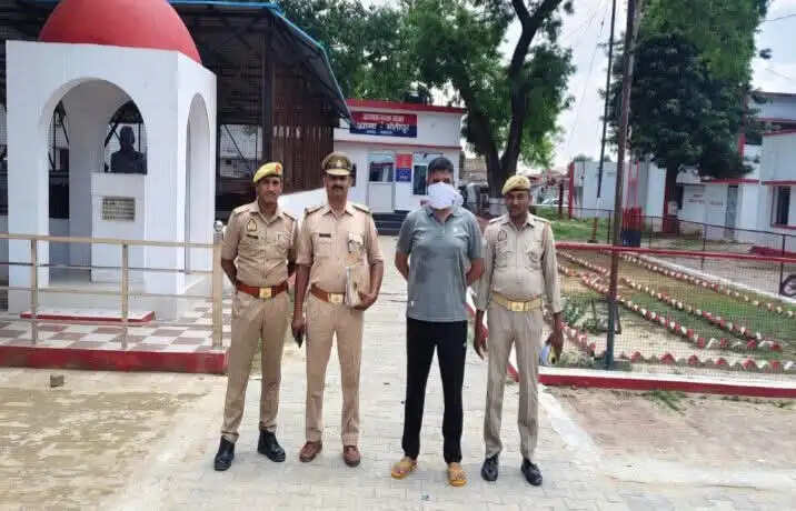 प्रेमिका को मौत के कुएं में धकेलने वाला प्रेमी गिरफ्तार, आत्महत्या के लिए उकसाने का मामला दर्ज