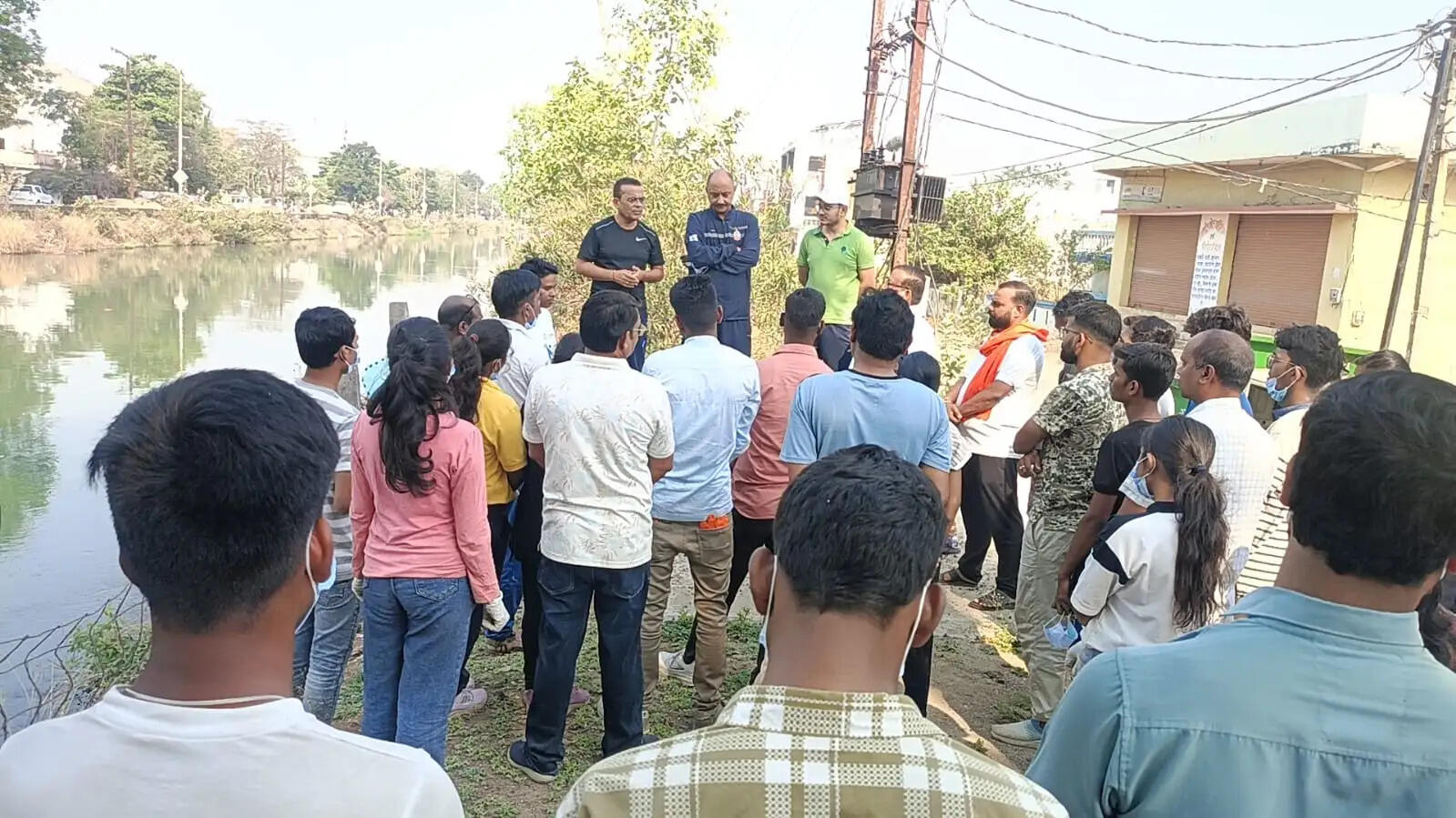कलेक्टर-एसपी ने स्वच्छता अभियान चलाकर दिया स्वच्छता का संदेश, स्वच्छता को अपनी दिनचर्या का हिस्सा बनाने की अपील