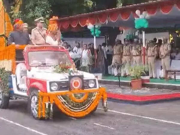 मप्रः मुख्यमंत्री डॉ. यादव ने स्वतंत्रता दिवस पर&nbsp;भोपाल में फहराया&nbsp;तिरंगा,&nbsp;एमपी के विकास का रोडमैप किया पेश