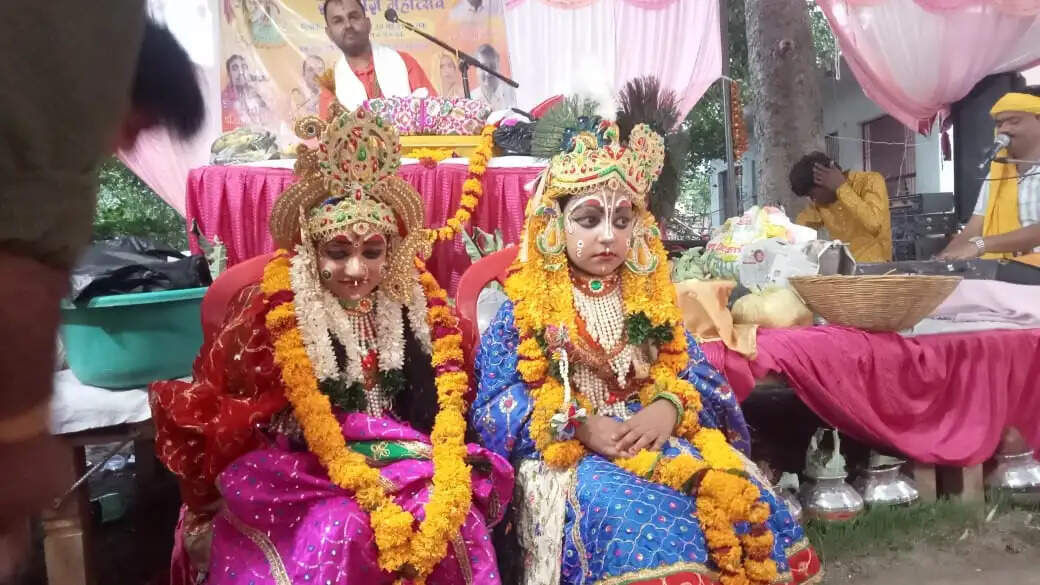 रुक्मिणी विवाह, सुदामा चरित्र व परीक्षित मोक्ष कथा सुन भाव विभोर हुए श्रद्धालु
