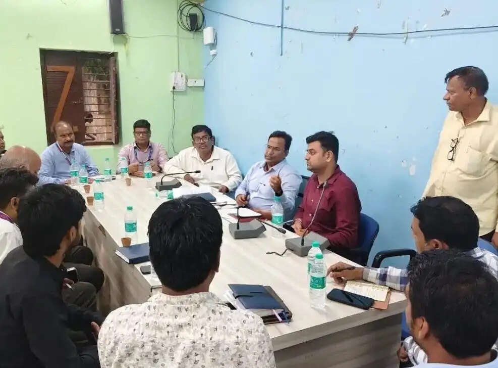 राघोपुर में बैंकर्स समिति की बैठक, कमजोर प्रदर्शन वाले बैंकों को सुधार के निर्देश