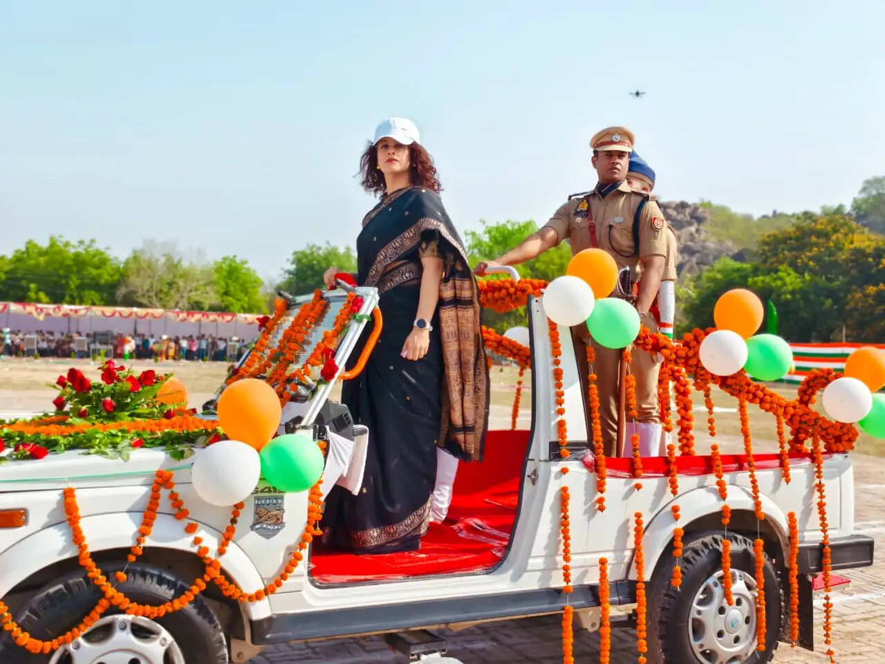 जिलाधिकारी ने दीक्षांत परेड समारोह में ली सलामी, पुलिस अधीक्षक ने दिलाई शपथ