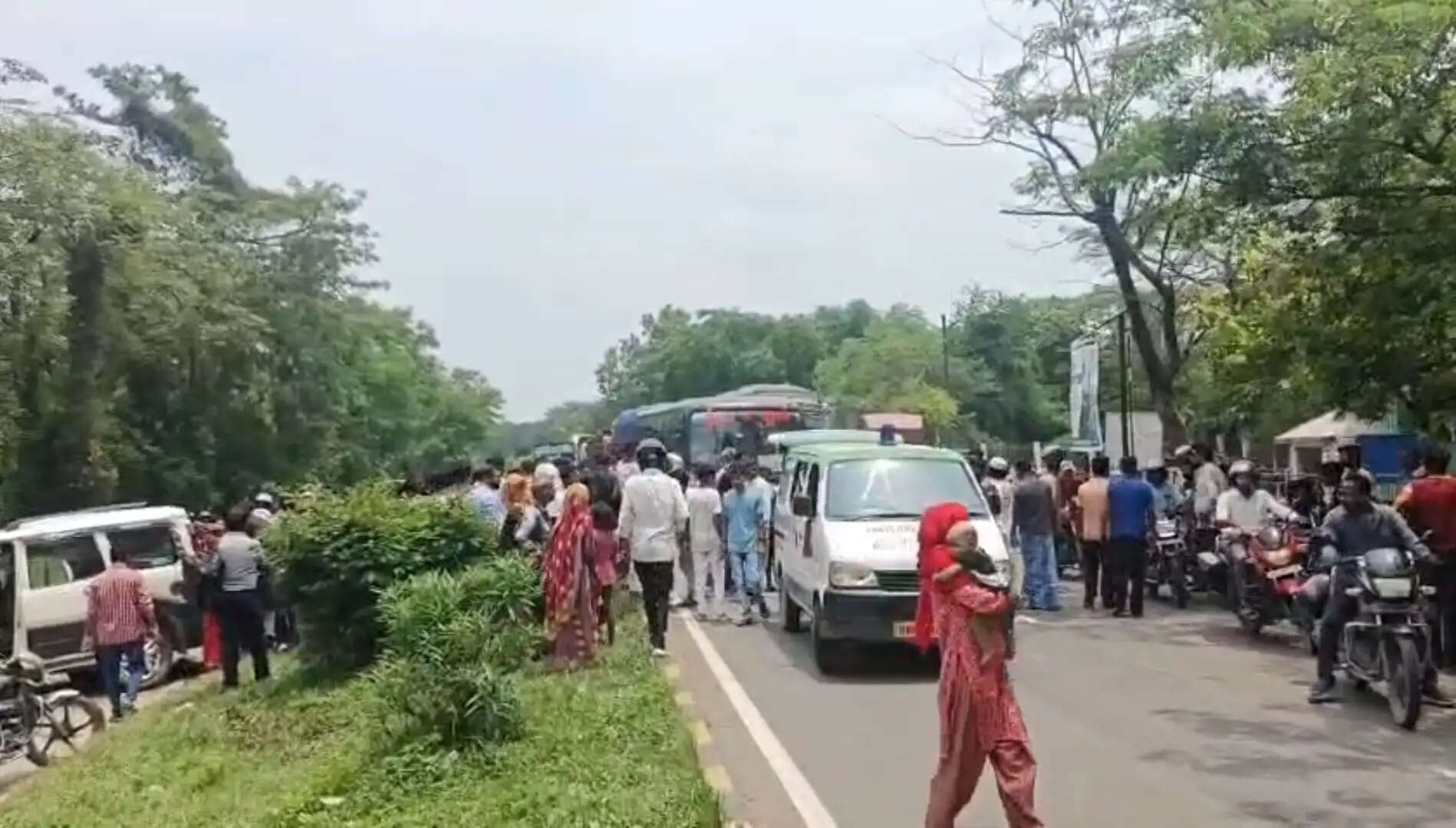 रफ्तार का कहर:मौके पर चार की मौत,सात घायल