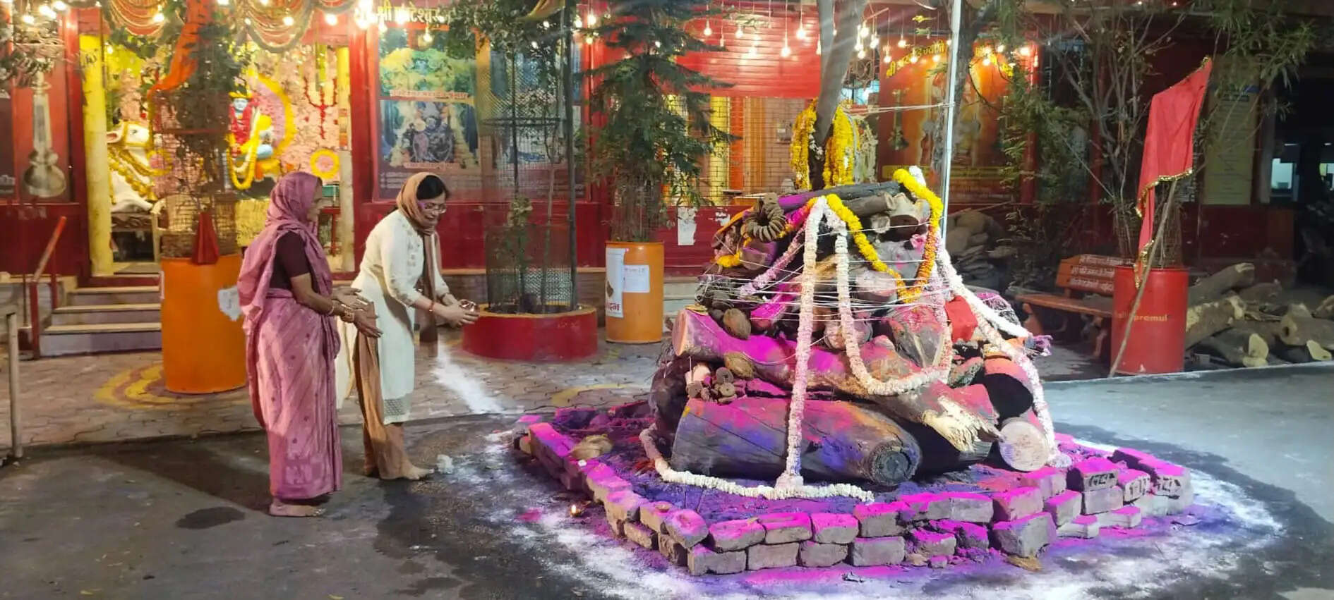 मंगलवार प्रात: बाबा महाकाल के चरणों में अर्पित होगी गुलाल