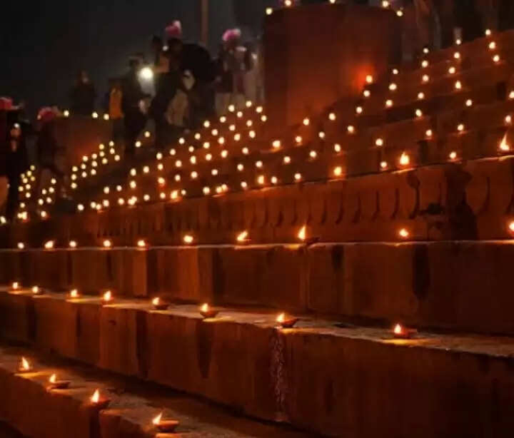 देव दीपावली के दिन काशी सांस्कृतिक समृद्धि का वैश्विक प्रतीक : पर्यटन मंत्री