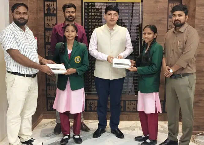 छिंदावाड़ा की दो छात्राएं नेशनल विज्ञान, प्रौद्योगिकी व नवाचार क्विज 4.0 में चयनित