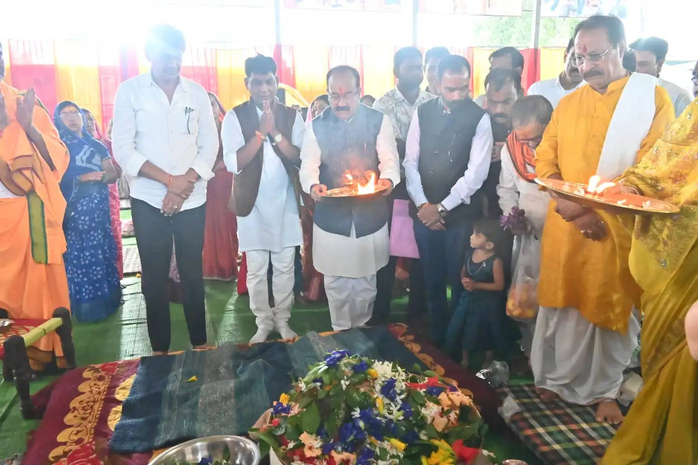 उप मुख्यमंत्री अरुण साव महारुद्राभिषेक में हुए शामिल