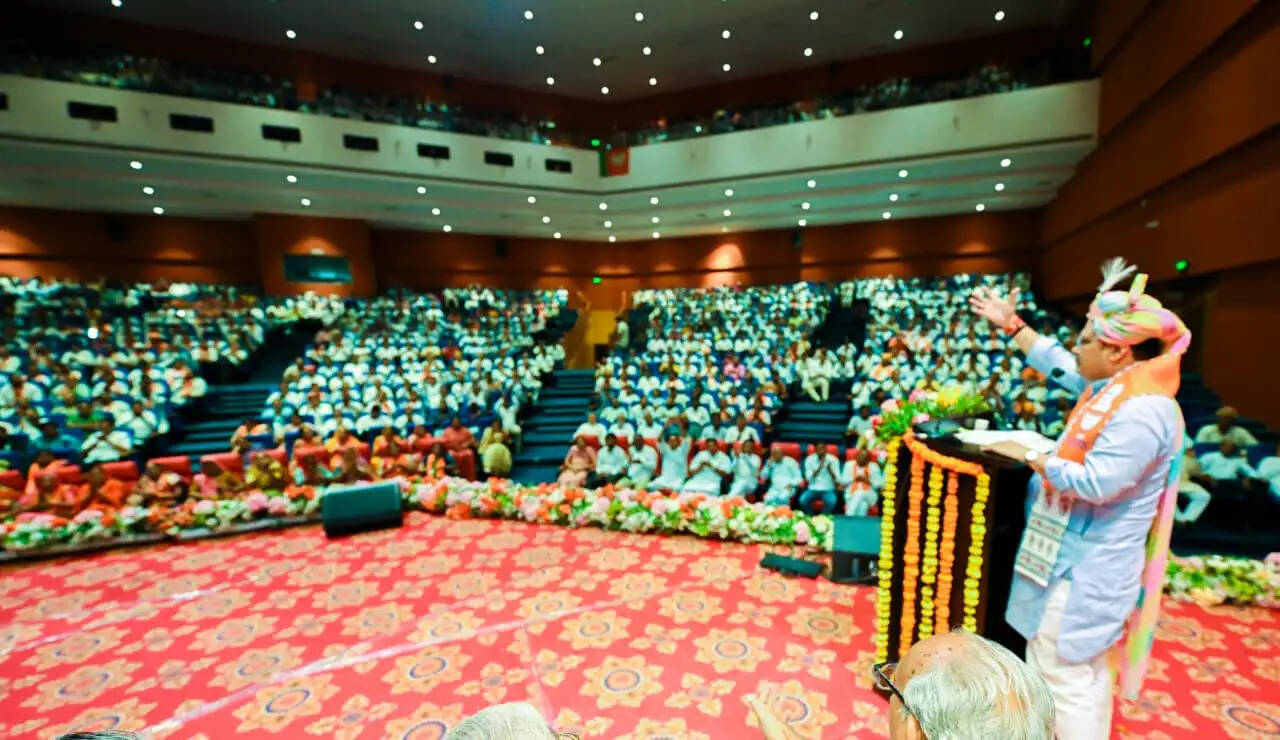 मुख्यमंत्री भजनलाल शर्मा ने जोधपुर में कार्यकर्ताओं से किया संवाद