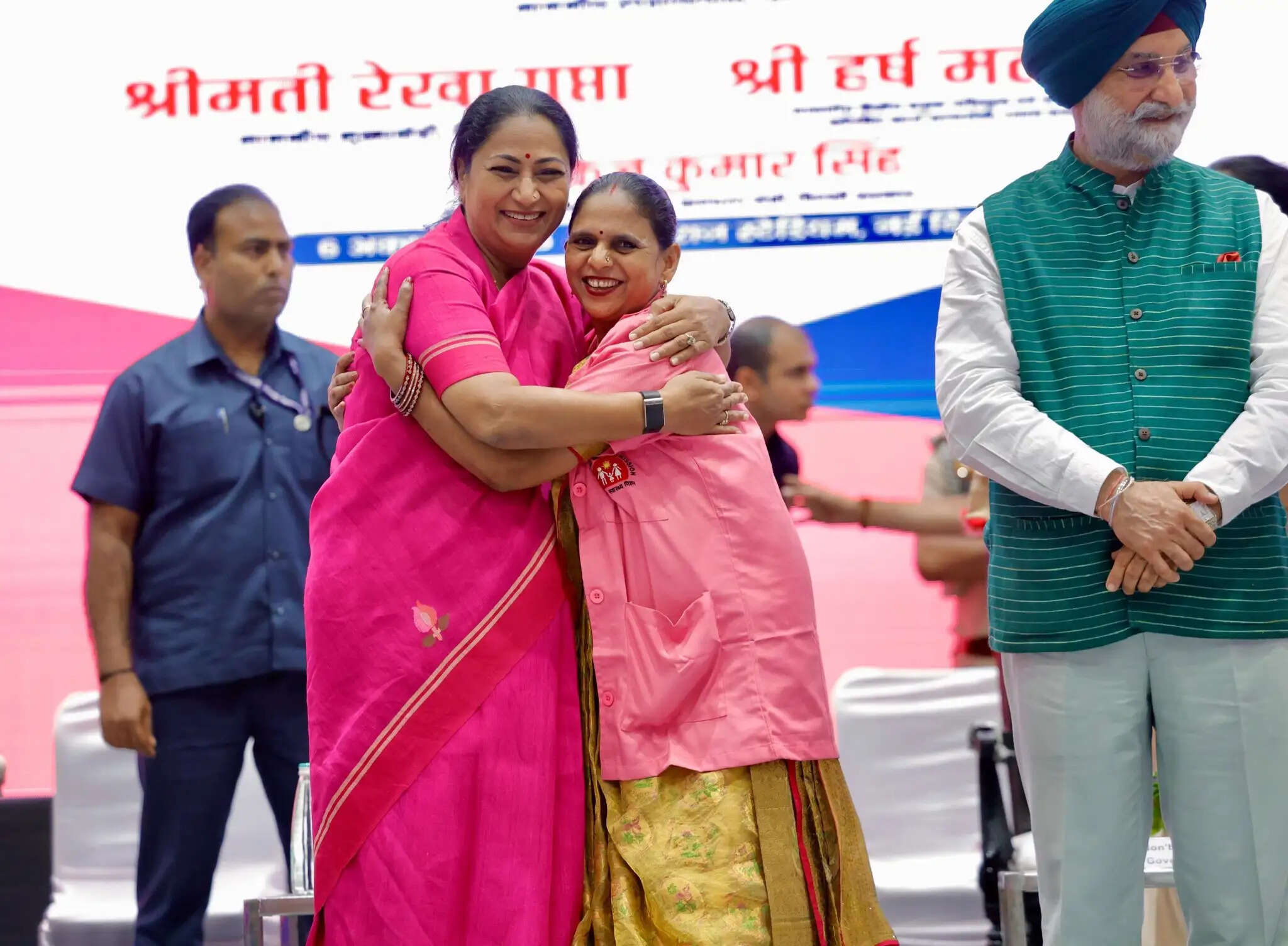 उपराज्यपाल और मुख्यमंत्री ने कई स्वास्थ्य सेवाओं का किया शुभांरभ, आशा कार्यकर्ता का मानदेय हुआ छह हजार रुपये