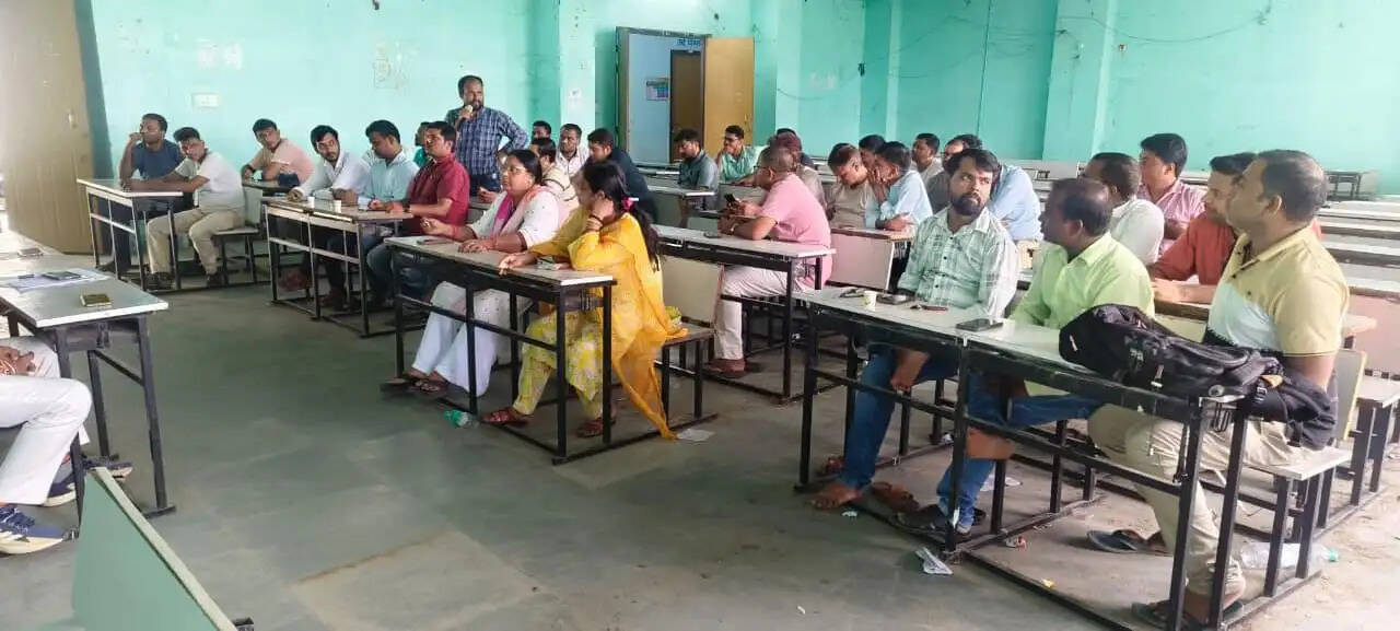अक्टूबर से राज्यव्यापी आंदोलन की तैयारी, कार्यपालक सहायकों ने कहा—अब आश्वासन नहीं, अधिकार चाहिए