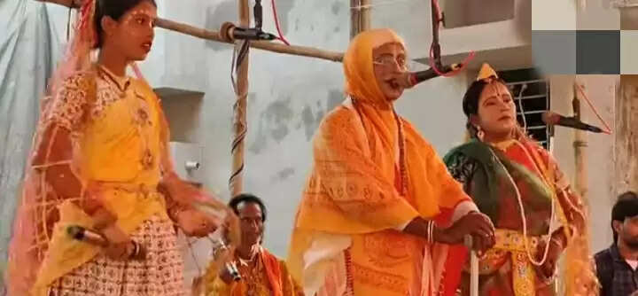 बेलदा के मोयनापाड़ा में 500 साल पुराना रास उत्सव, चैतन्य महाप्रभु की स्मृति में नगर संकीर्तन व भव्य शोभायात्रा