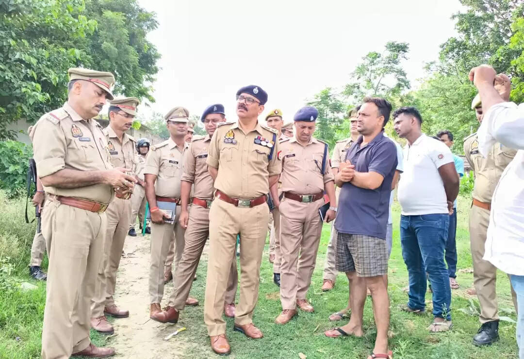 बलिया में तेरहवीं से लौट रहे युवक की चाकू मारकर हत्या