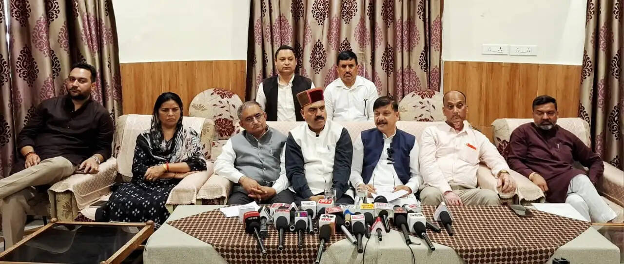 हमीरपुर के विकास को नई पहचान देने वाले नेता हैं अनुराग ठाकुर : राजेंद्र सिंह राणा