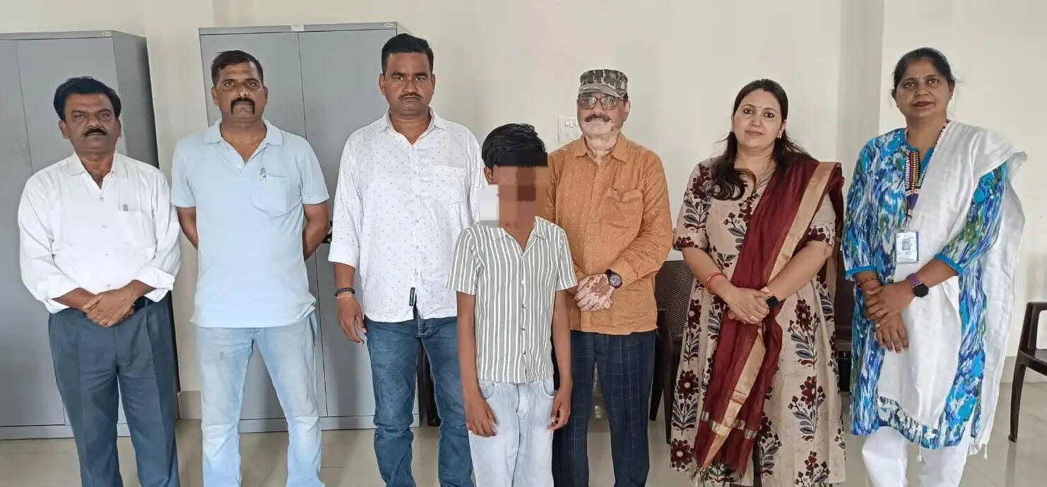 ऑपरेशन नन्हे फरिश्ते के तहत नाबालिग बालक को किया गया सुरक्षित सुपुर्द