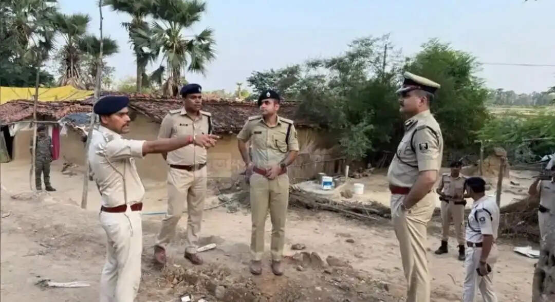 नवादा में सुम्मा पहाड़ी से अपहृत बच्चे के शव का अवशेष व कपड़ा बरामद