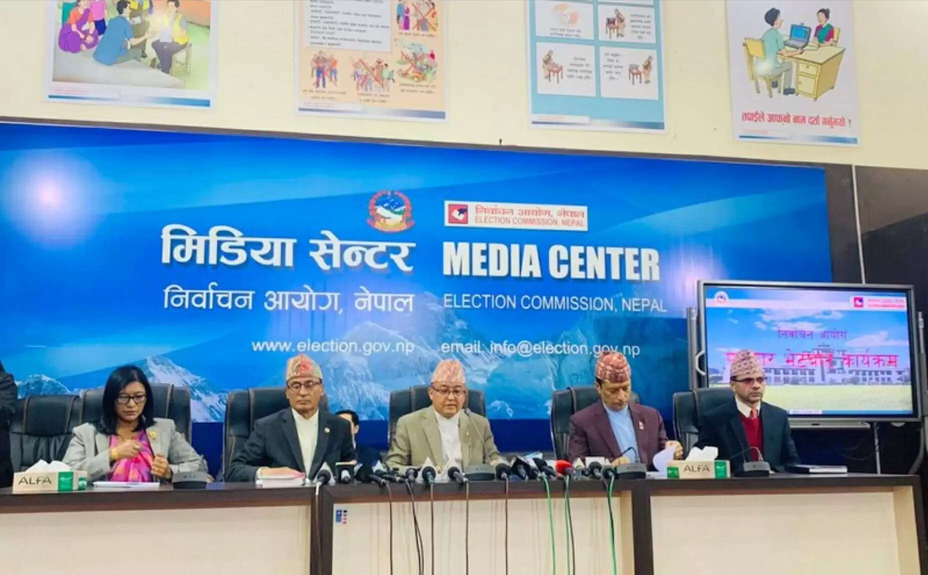 नेपाल में 62 प्रतिशत उम्मीदवार 40 वर्ष से कम आयु के