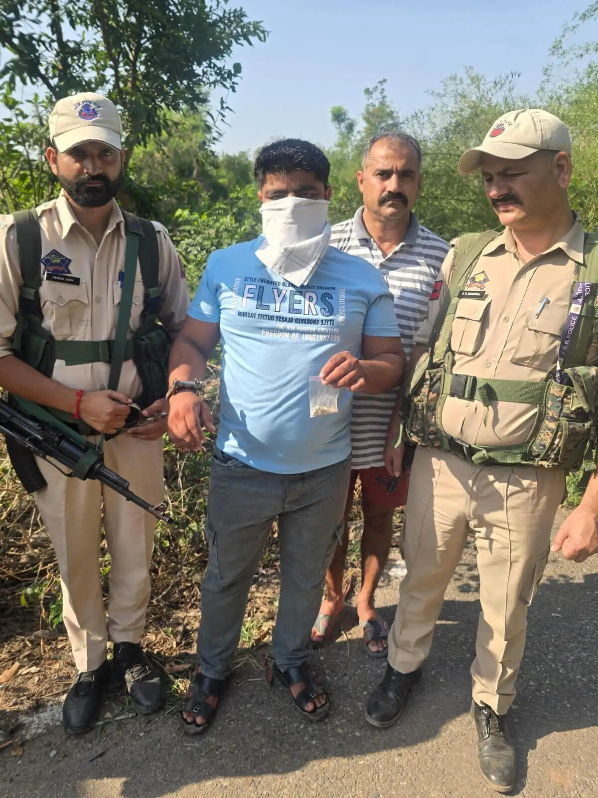 कठुआ पुलिस ने किया ड्रग नेटवर्क का भंडाफोड़, एक और तस्कर गिरफ्तार